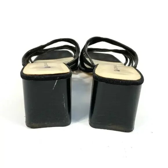 Sandals by Gloria Vanderbilt - Picture 5 of 7